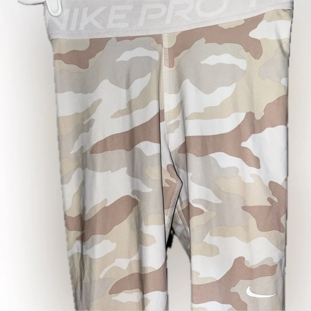 Nike Camo Leggings - Picture 4 of 6
